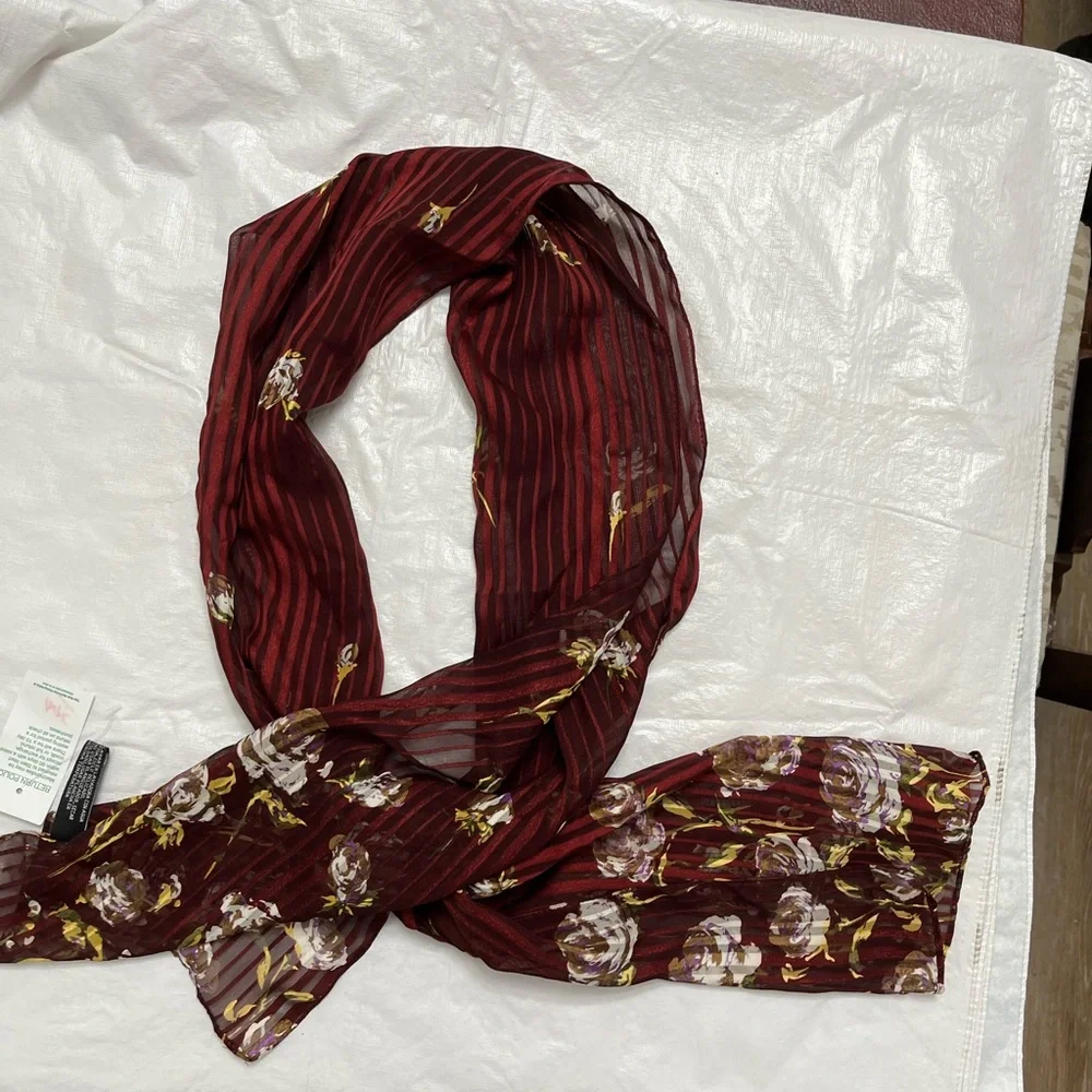 Unbranded Scarf